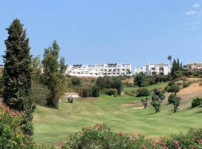 Cosy Resina Golf & Pool Costa Del Sol Apartman